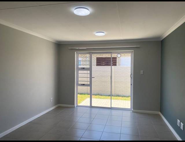 2 BEDROOM TOWNHOUSE FOR SALE IN FAIRVIEW